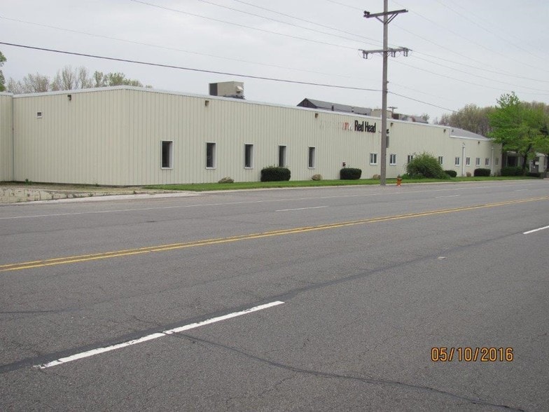 1919 E Us Highway 12, Michigan City, IN for lease - Building Photo - Image 1 of 19