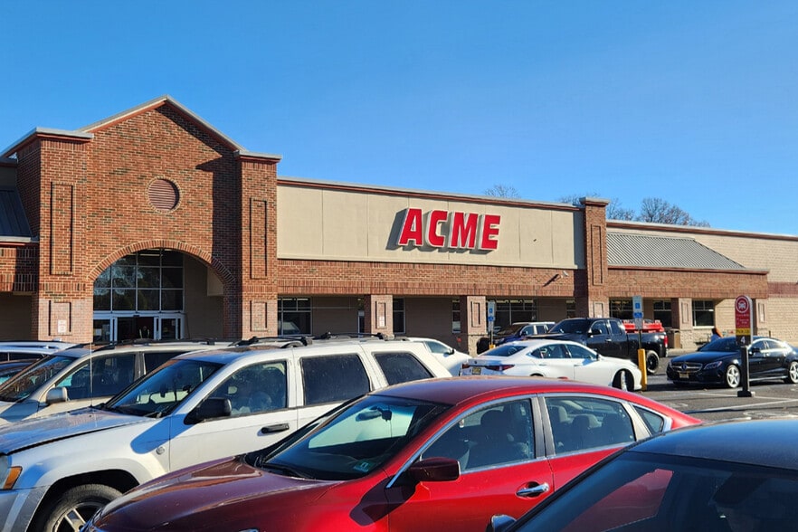 3241 Hwy 9, Freehold, NJ for lease - Building Photo - Image 2 of 10