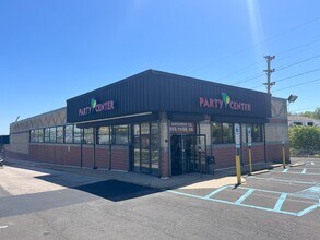 540 W Mount Carmel Ave, Glenside, PA for lease Building Photo- Image 2 of 2