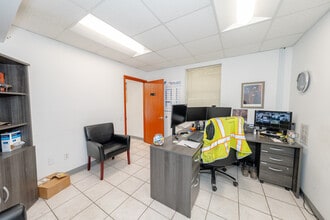 808 NW 12th Ave, Pompano Beach, FL for lease Interior Photo- Image 2 of 51
