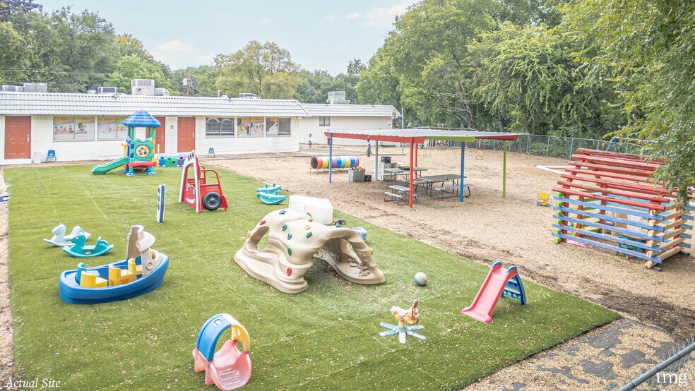 5902 N Jupiter Rd, Garland, TX à vendre - Photo du bâtiment - Image 3 de 7