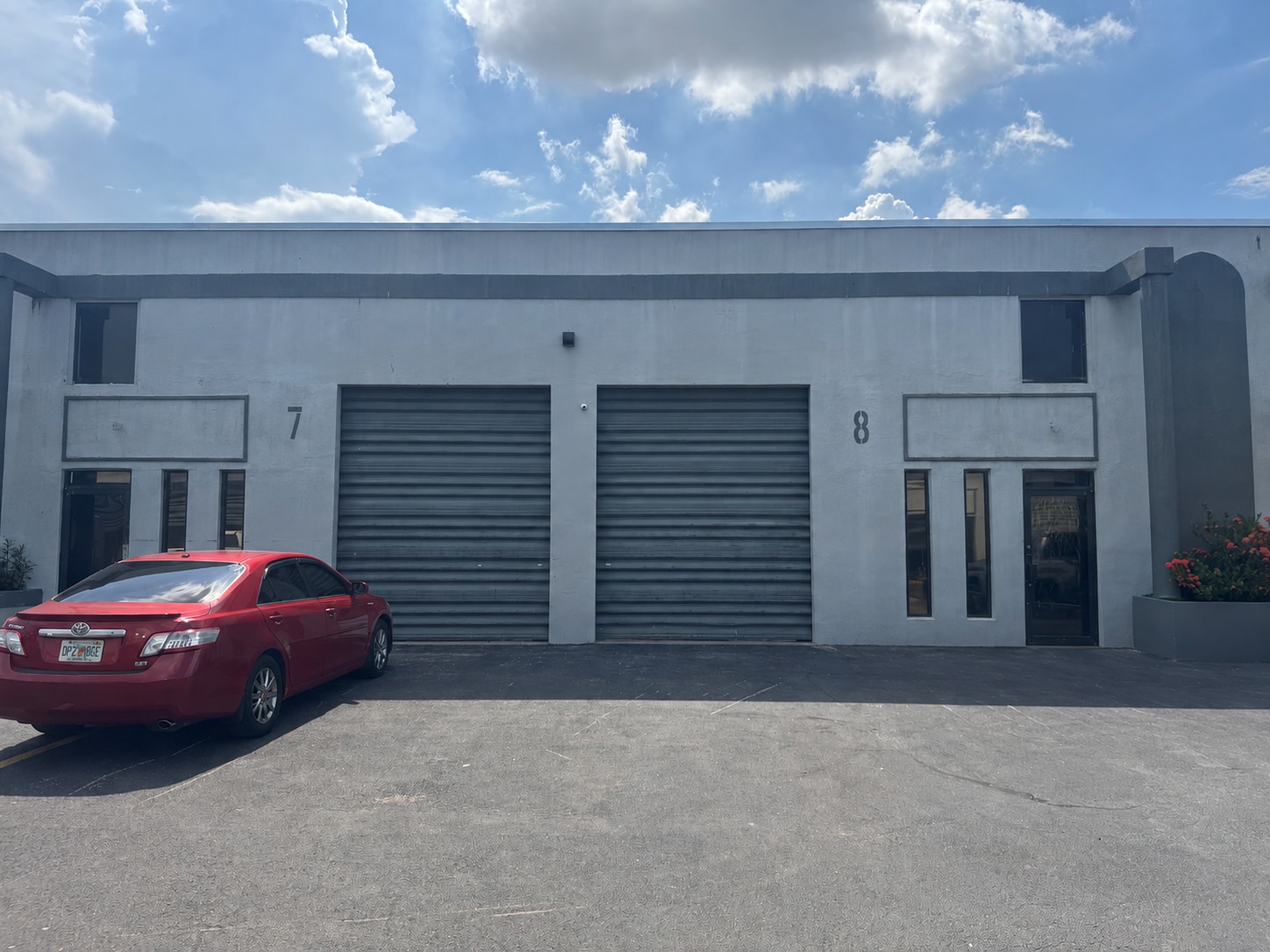 2545 W 80th St, Hialeah, FL for lease Building Photo- Image 1 of 10