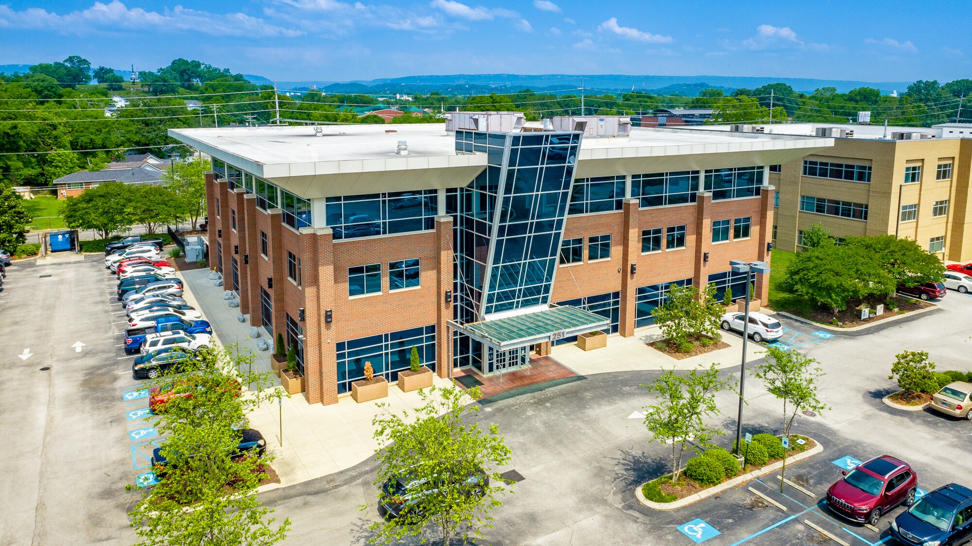 251 N Lyerly St, Chattanooga, TN for lease Primary Photo- Image 1 of 16