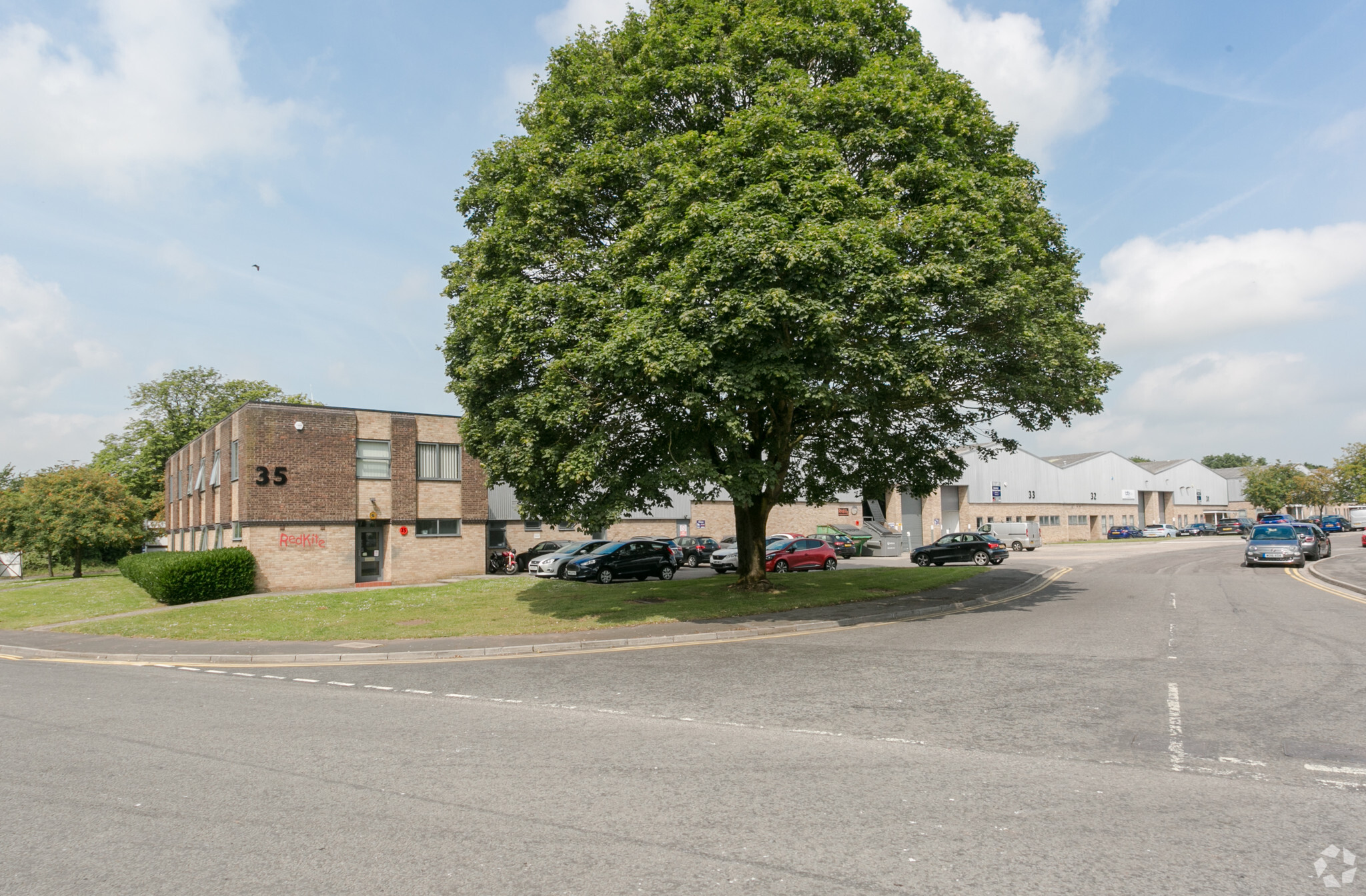 Beeches Industrial Estate portfolio of 14 properties for sale on LoopNet.ca Primary Photo- Image 1 of 14