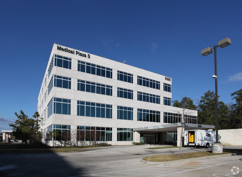 9200 Pinecroft Dr, The Woodlands, TX for lease - Building Photo - Image 1 of 3