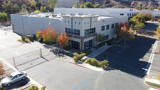 Plus de détails pour 21130 Centre Pointe Pky, Santa Clarita, CA - Industriel à louer