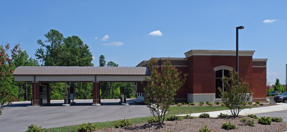 81 Cornerstone Dr, Cary, NC for lease - Building Photo - Image 2 of 2