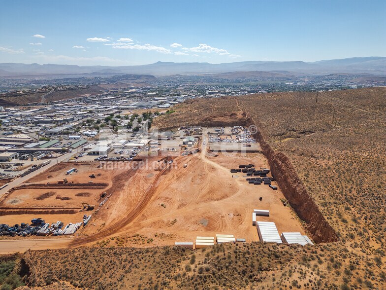 770 1080 E, Saint George, UT à louer - Photo du bâtiment - Image 2 de 6