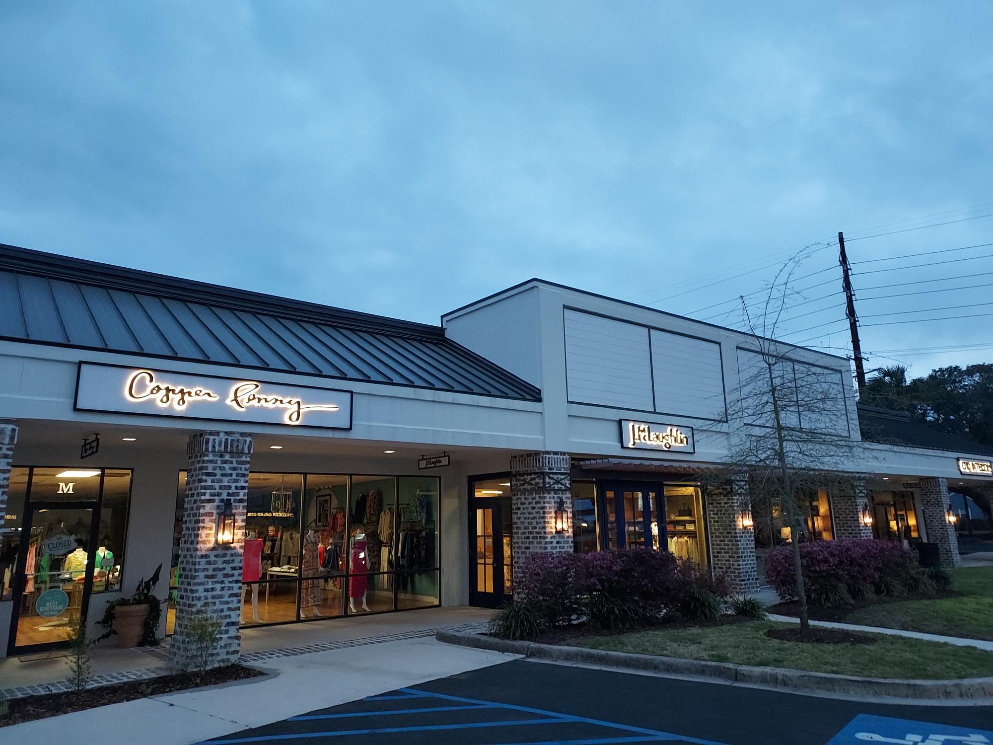 976 Houston Northcutt Blvd, Mount Pleasant, SC for lease Primary Photo- Image 1 of 13