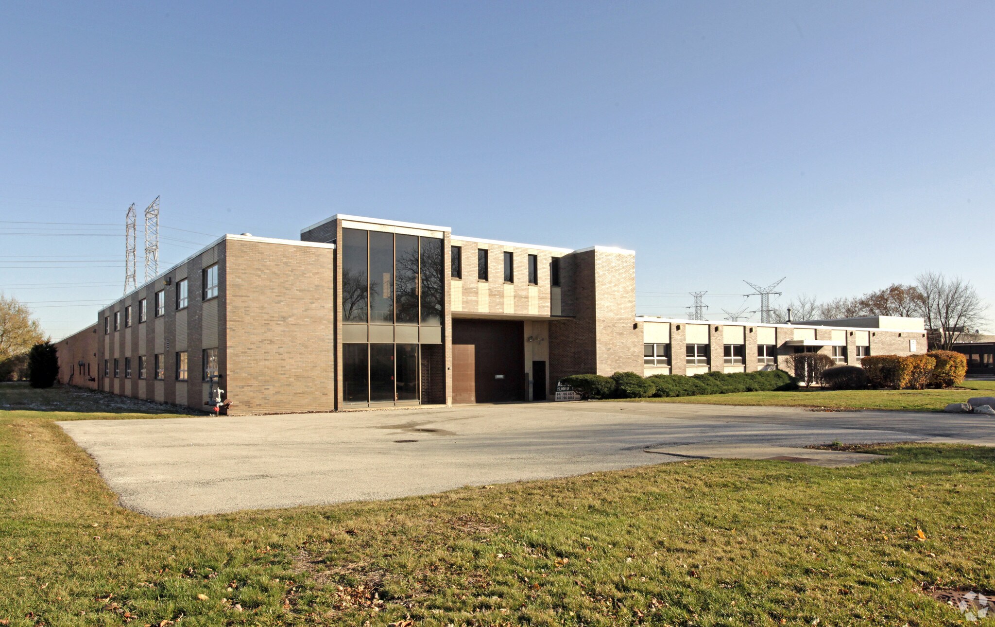 461-471 N 3rd Ave, Des Plaines, IL for lease Primary Photo- Image 1 of 4
