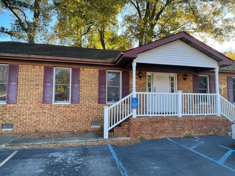 4136 Bonney Rd, Virginia Beach, VA for lease - Building Photo - Image 2 of 3