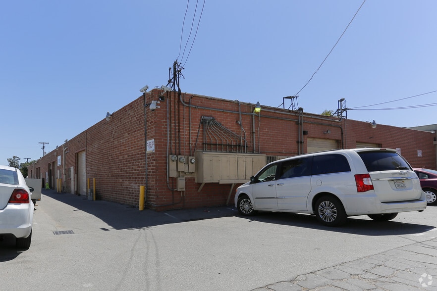 15115 Califa St, Van Nuys, CA à louer - Photo du bâtiment - Image 2 de 13