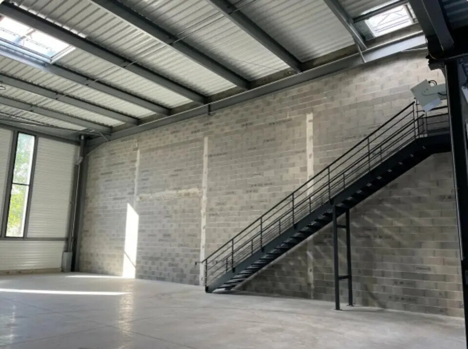 25 Rue Des Usines, Fenouillet for lease Building Photo- Image 1 of 6