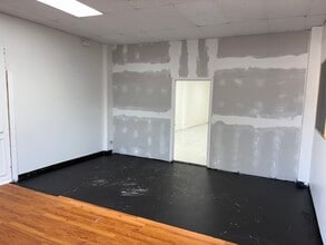 1602-1626 S Cypress Rd, Pompano Beach, FL for lease Interior Photo- Image 2 of 9