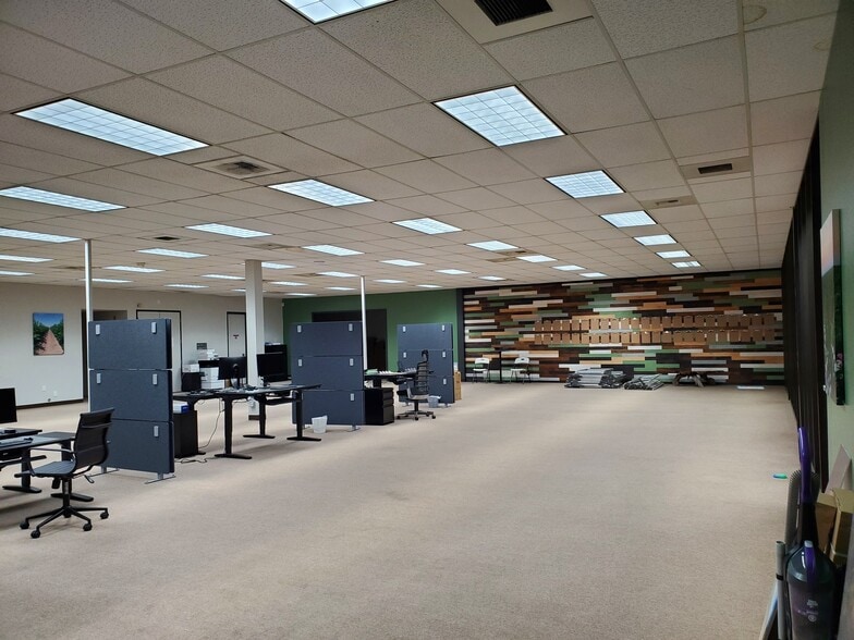 5675 Ralston St, Ventura, CA for lease - Interior Photo - Image 2 of 7