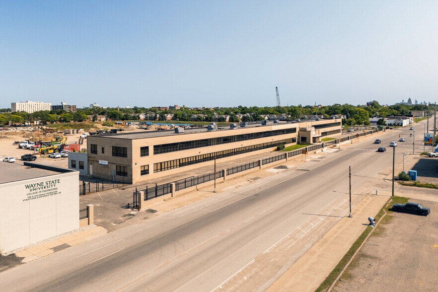 14310 Hamilton Ave, Highland Park, MI à vendre - Photo du bâtiment - Image 3 de 14