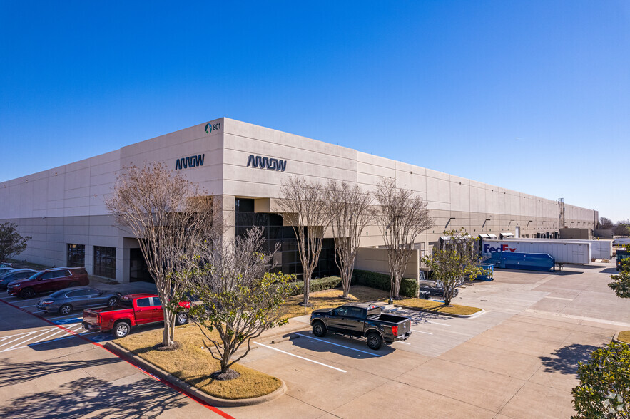 801 Industrial Blvd, Grapevine, TX à vendre - Photo principale - Image 1 de 1