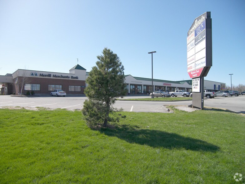 189 Main St, Calais, ME for lease - Primary Photo - Image 1 of 3