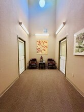 944 McCourtney Rd, Grass Valley, CA for lease Interior Photo- Image 2 of 9