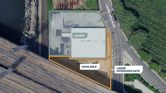 Plus de détails pour 3452 Laurel Hill Blvd, Maspeth, NY - Terrain à louer