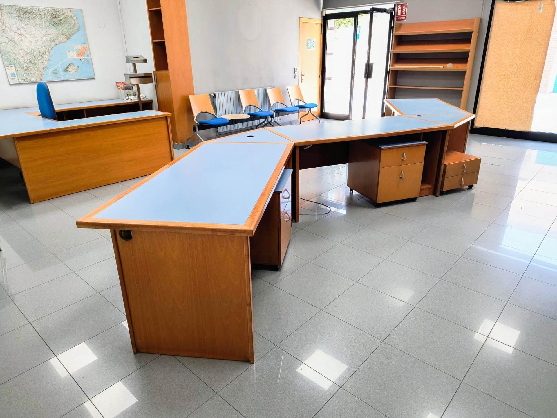 Retail in Olesa de Montserrat, Barcelona for lease Interior Photo- Image 1 of 9