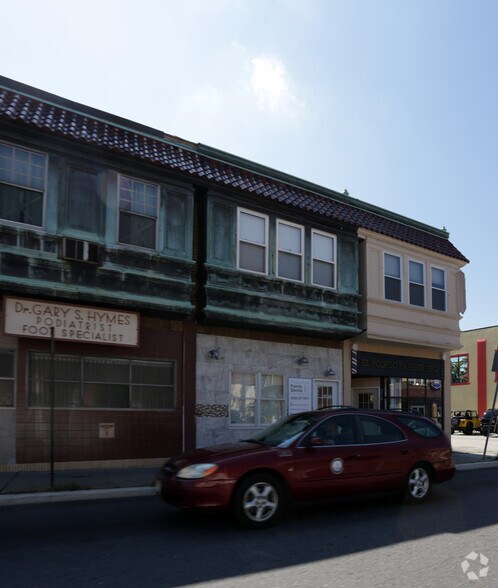 216 S Main St, Pleasantville, NJ à louer - Photo du bâtiment - Image 2 de 75