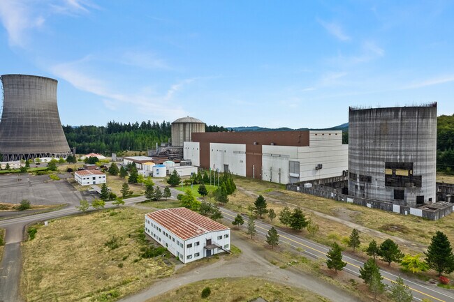 Plus de détails pour 51 Tower Blvd, Elma, WA - Local d'activités à louer