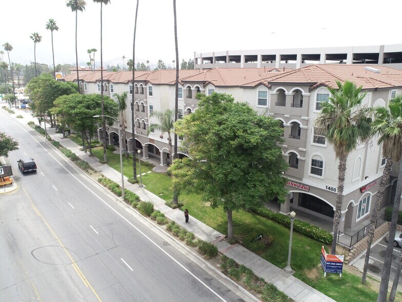 1400 University Ave, Riverside, CA à louer - Photo du bâtiment - Image 3 de 7
