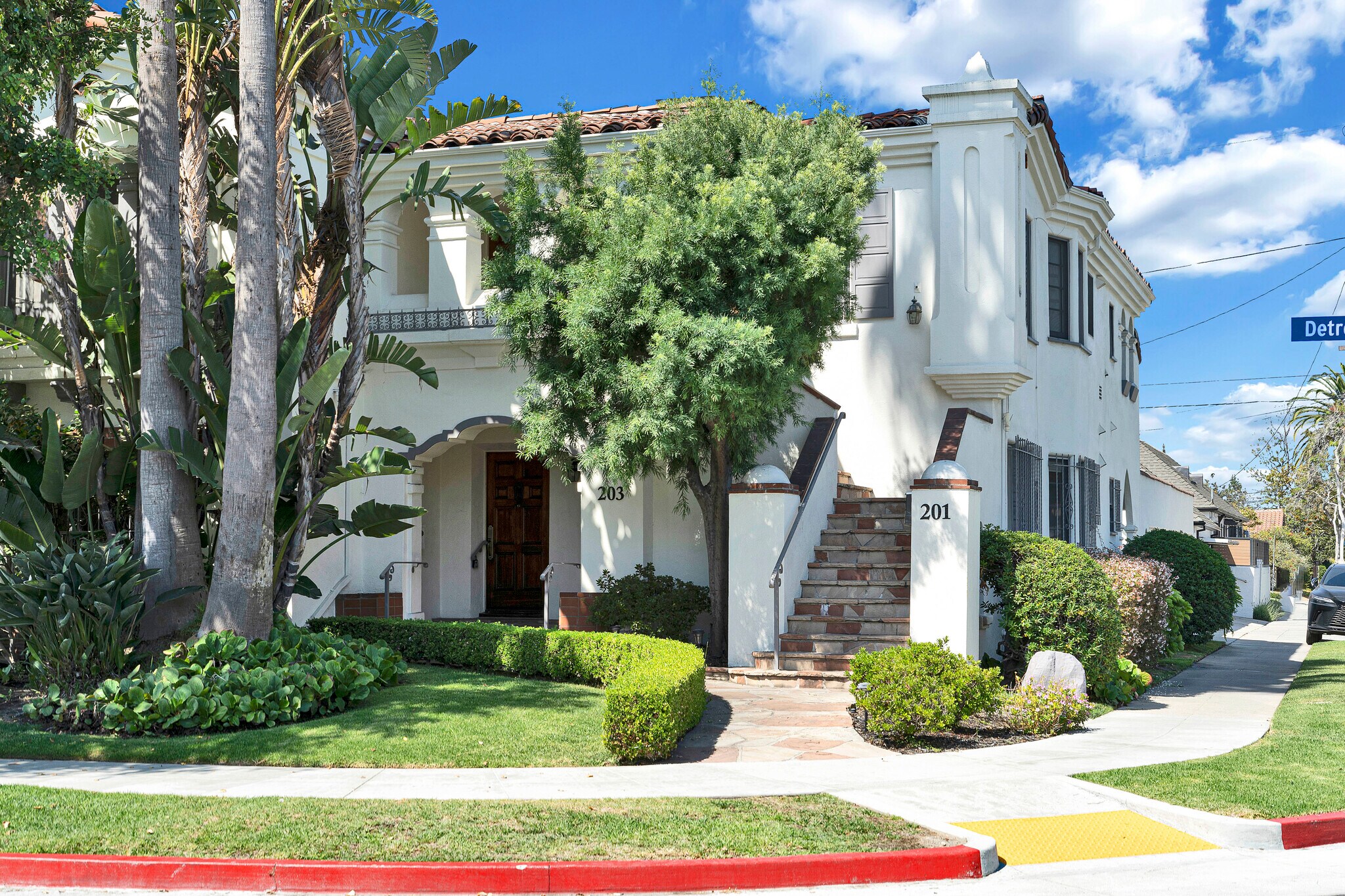 203 S Detroit St, Los Angeles, CA à vendre Photo principale- Image 1 de 57