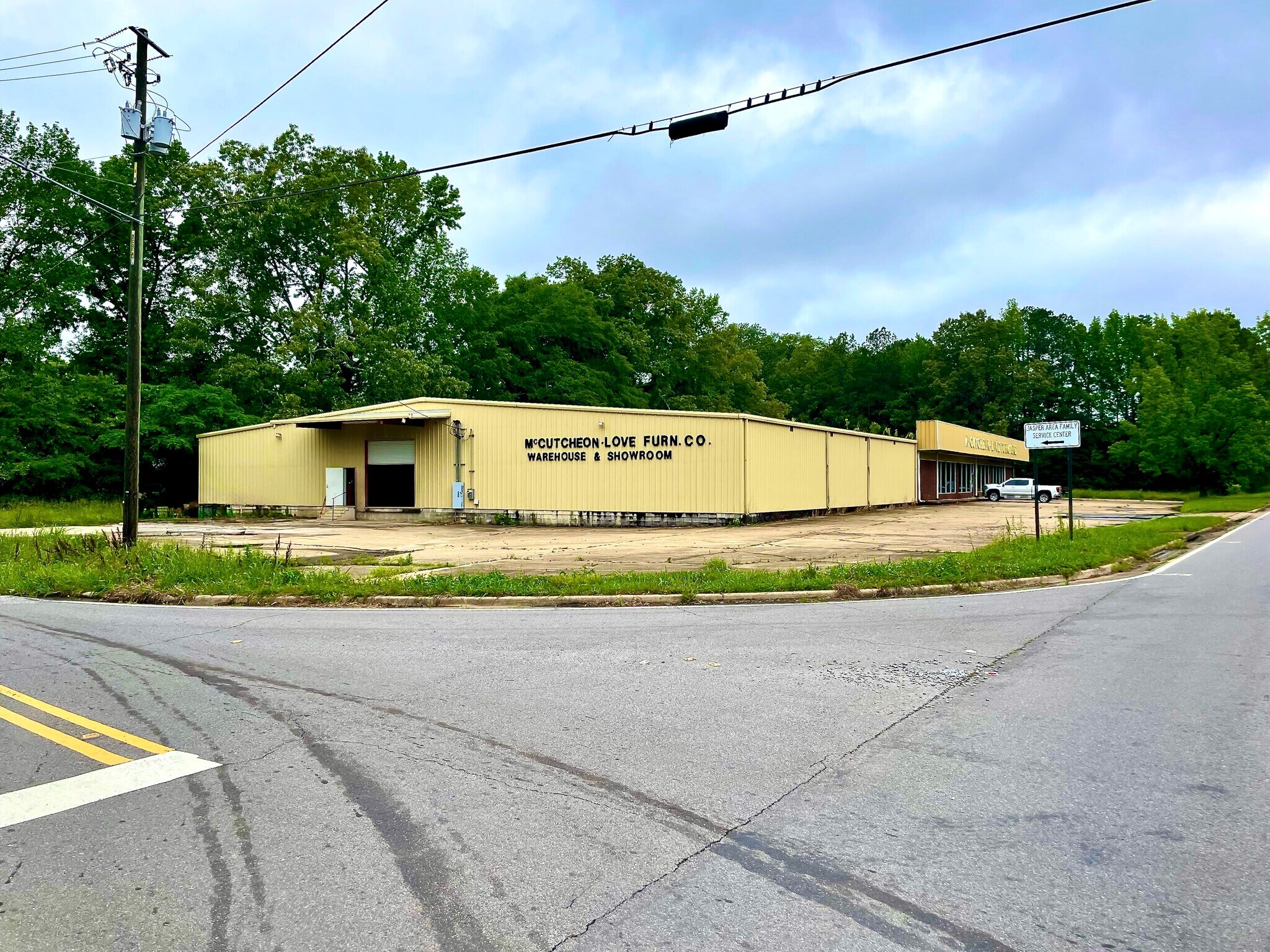 1310 Elliott Blvd, Jasper, AL à vendre Photo du bâtiment- Image 1 de 21