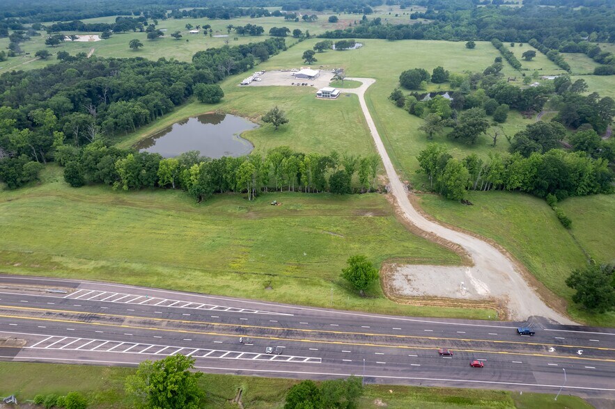 1826 S US Highway 69, Mineola, TX à vendre - Photo du bâtiment - Image 3 de 12