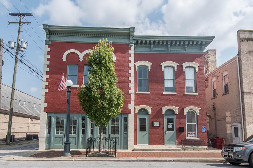 6 E 2nd St, London, OH à vendre - Photo principale - Image 1 de 26