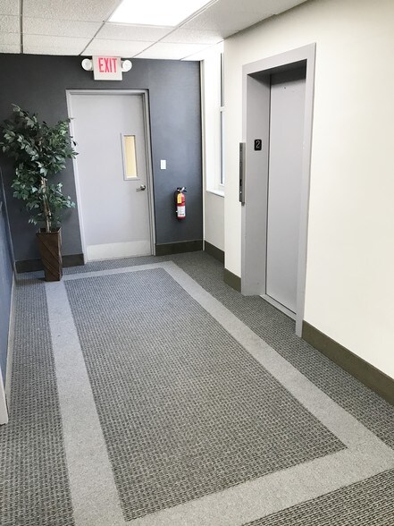 217-223 E Hartsdale Ave, Hartsdale, NY à louer - Photo du bâtiment - Image 2 de 9