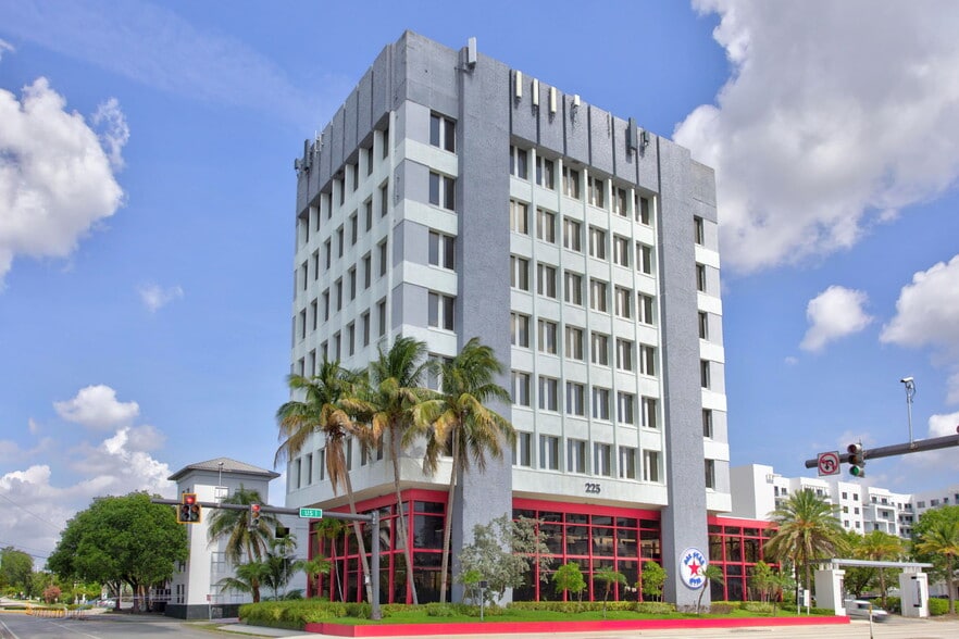 225 N Federal Hwy, Pompano Beach, FL à louer - Photo du bâtiment - Image 2 de 21