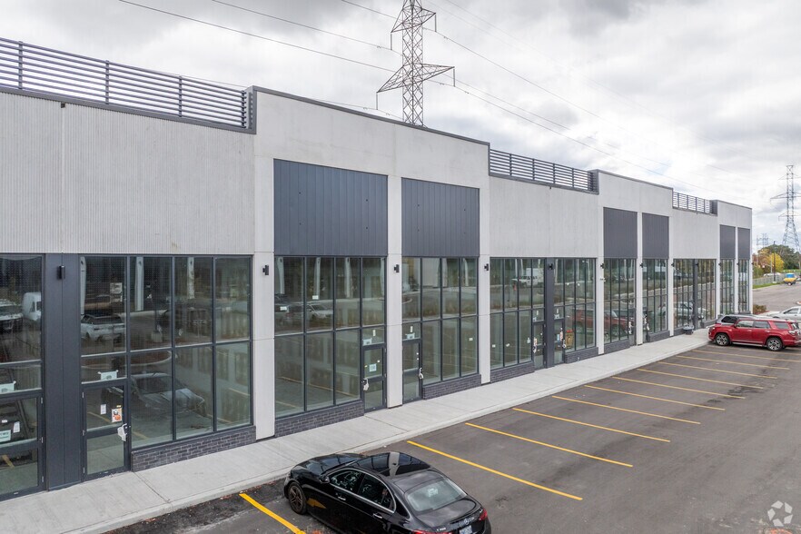 3107 Kennedy Rd, Toronto, ON à vendre - Photo du bâtiment - Image 2 de 2