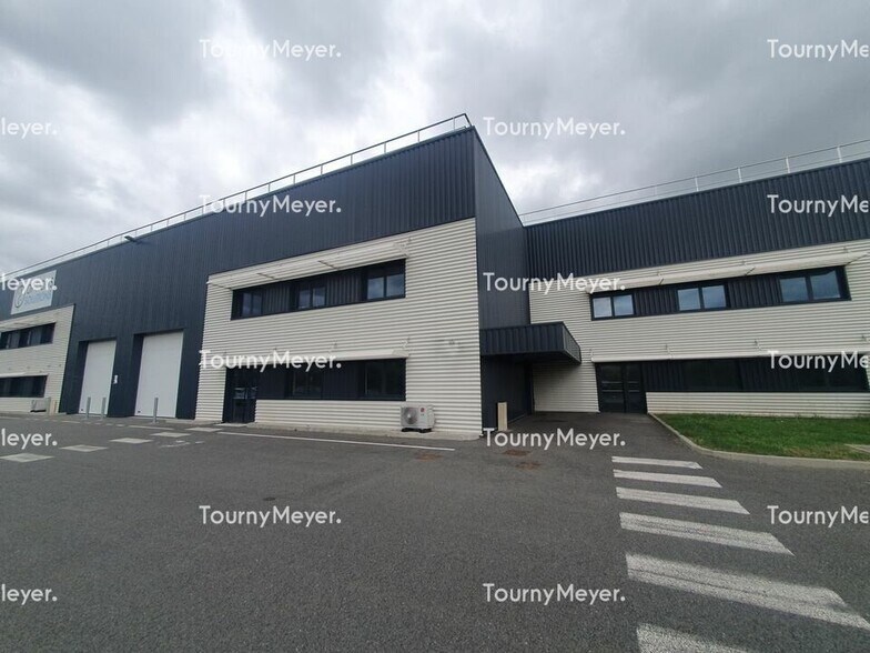 Industrial in Ambarès-et-Lagrave for lease - Building Photo - Image 1 of 7