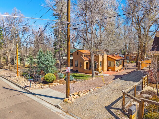 More details for 1929 Woodburn St, Colorado Springs, CO - Multifamily for Sale