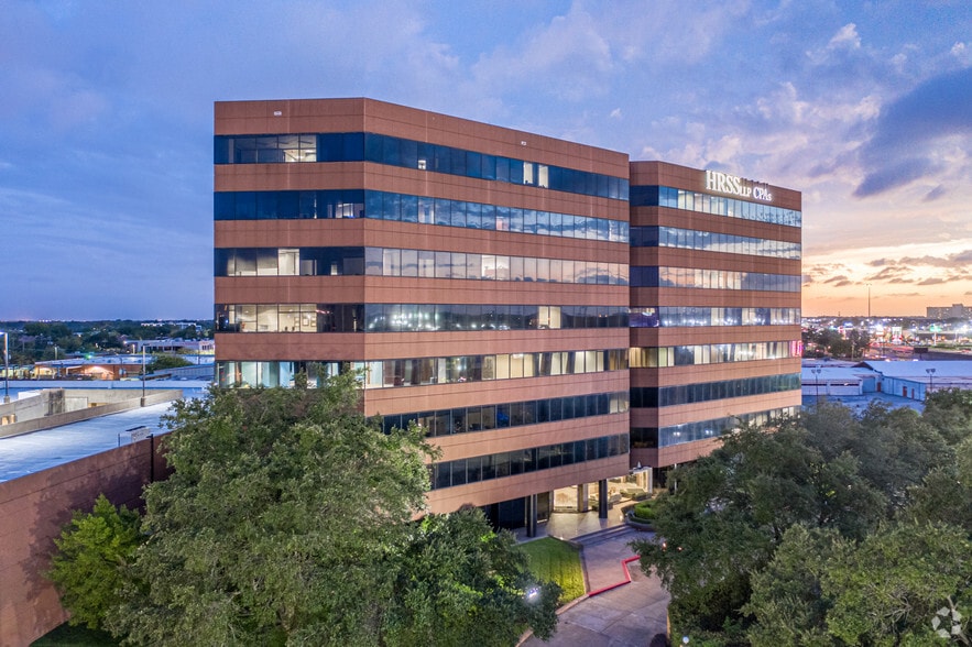 6671 Southwest Fwy, Houston, TX for lease - Building Photo - Image 1 of 7