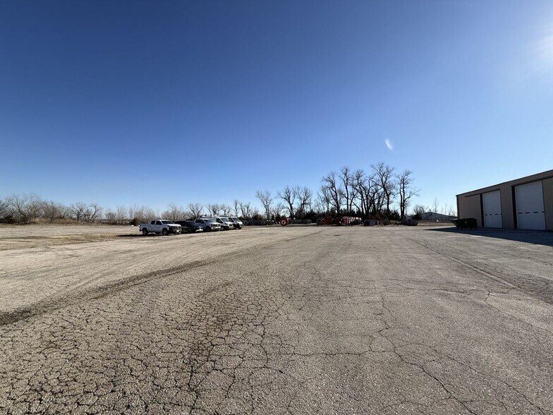 515 Main st, Gas, KS à vendre - Photo du bâtiment - Image 3 de 7