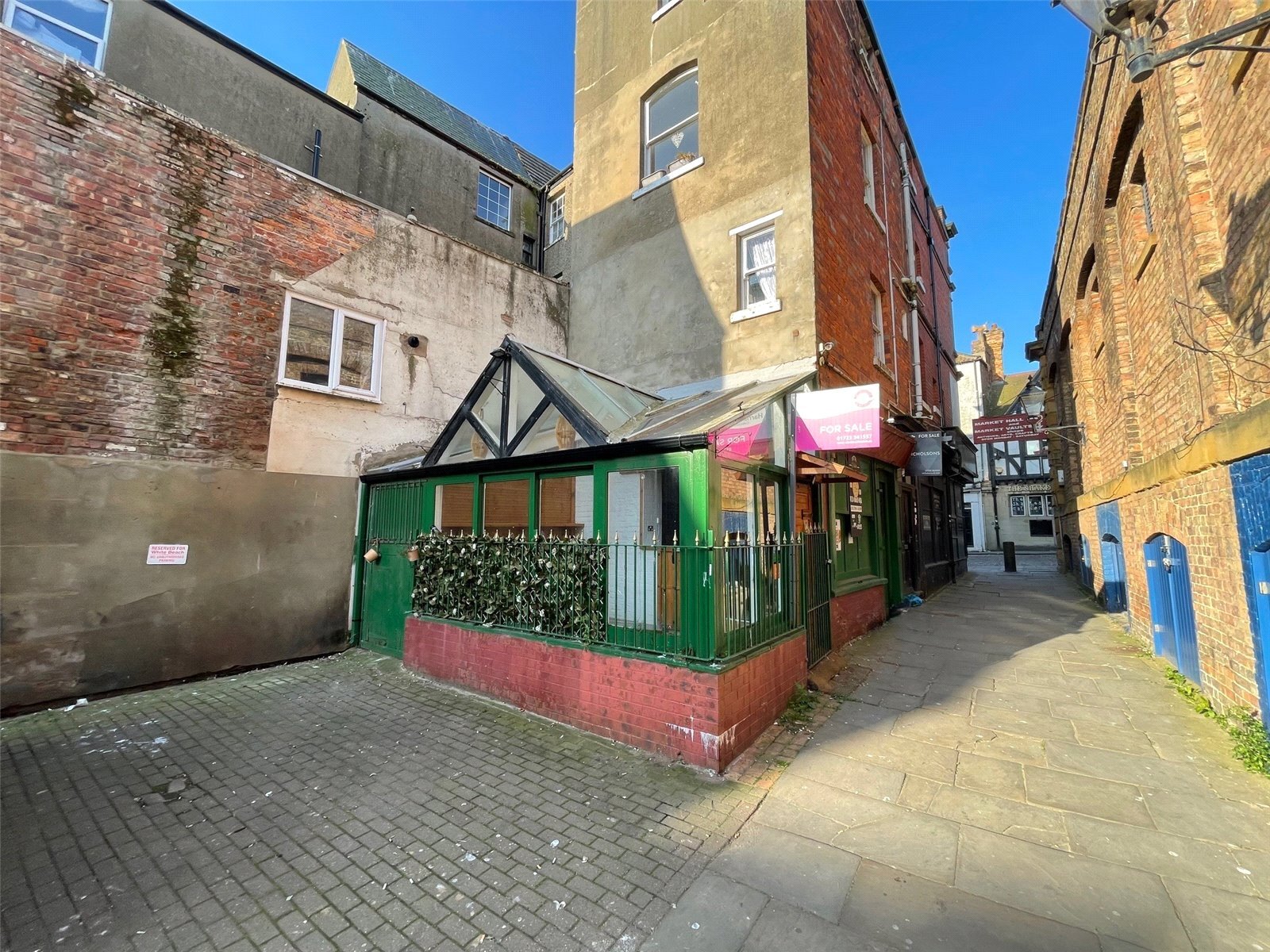 St Helens Sq, Scarborough à vendre Photo du bâtiment- Image 1 de 1