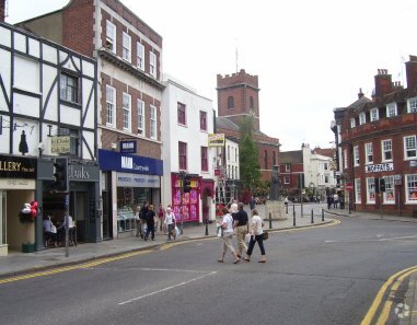 170 High St, Guildford à louer - Photo du bâtiment - Image 3 de 12