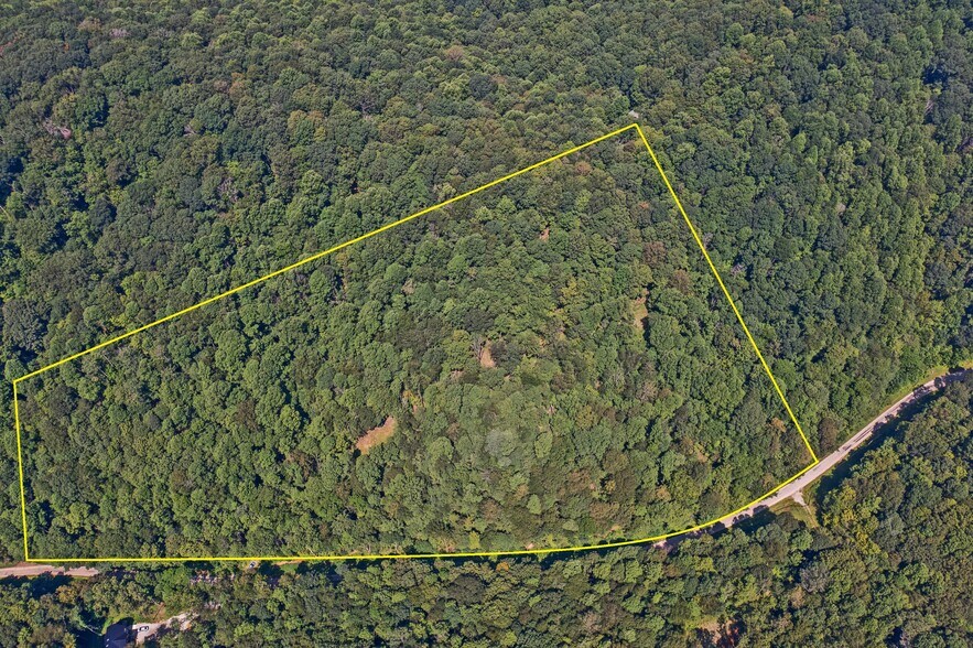 24272 CONRAD Rd, Laurelville, OH à vendre - Photo du bâtiment - Image 2 de 17