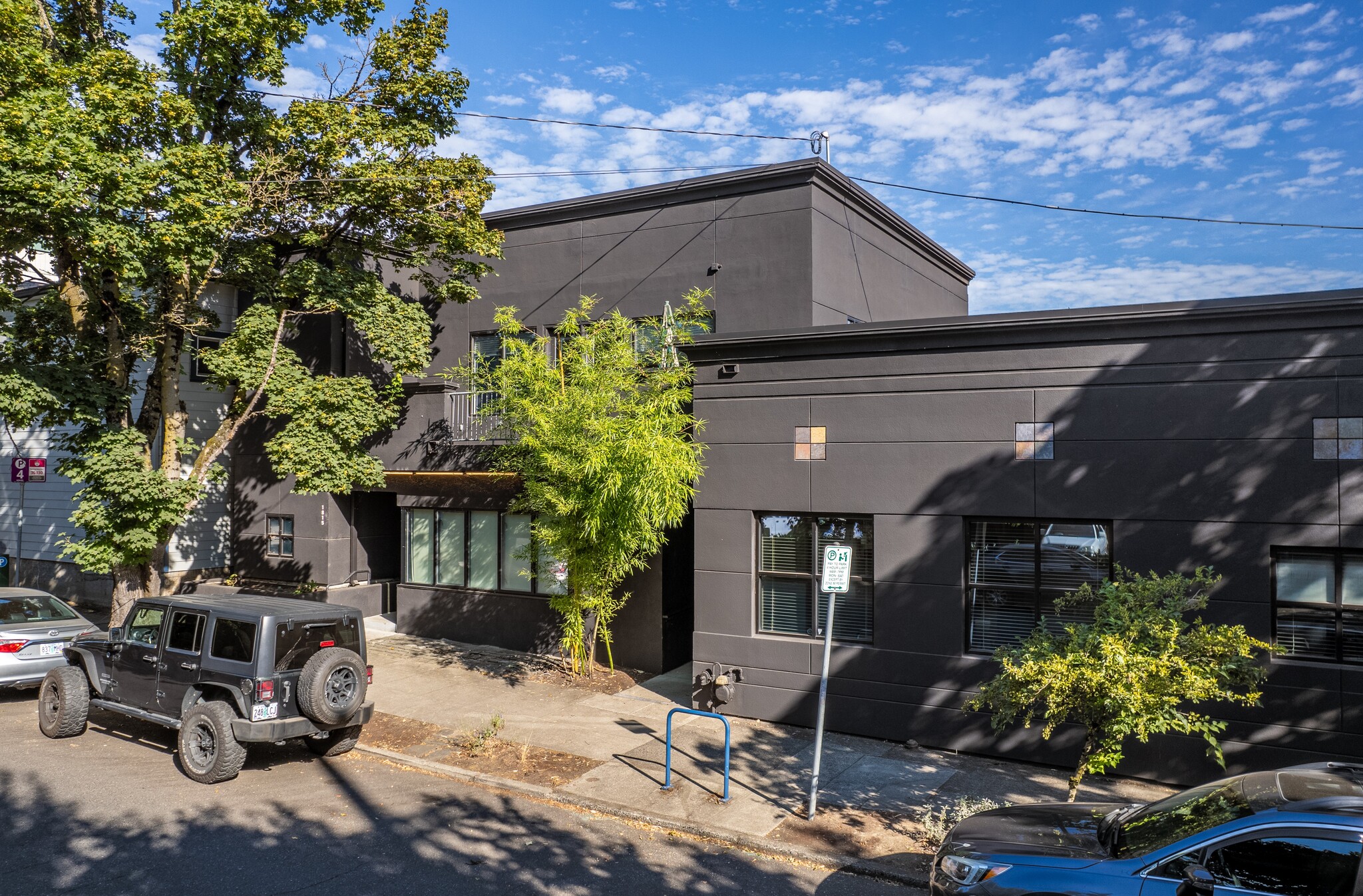 1305 NW 18th Ave, Portland, OR for lease Building Photo- Image 1 of 14