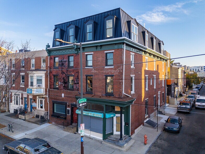 242 E Girard Ave, Philadelphia, PA à vendre - Photo du bâtiment - Image 3 de 61