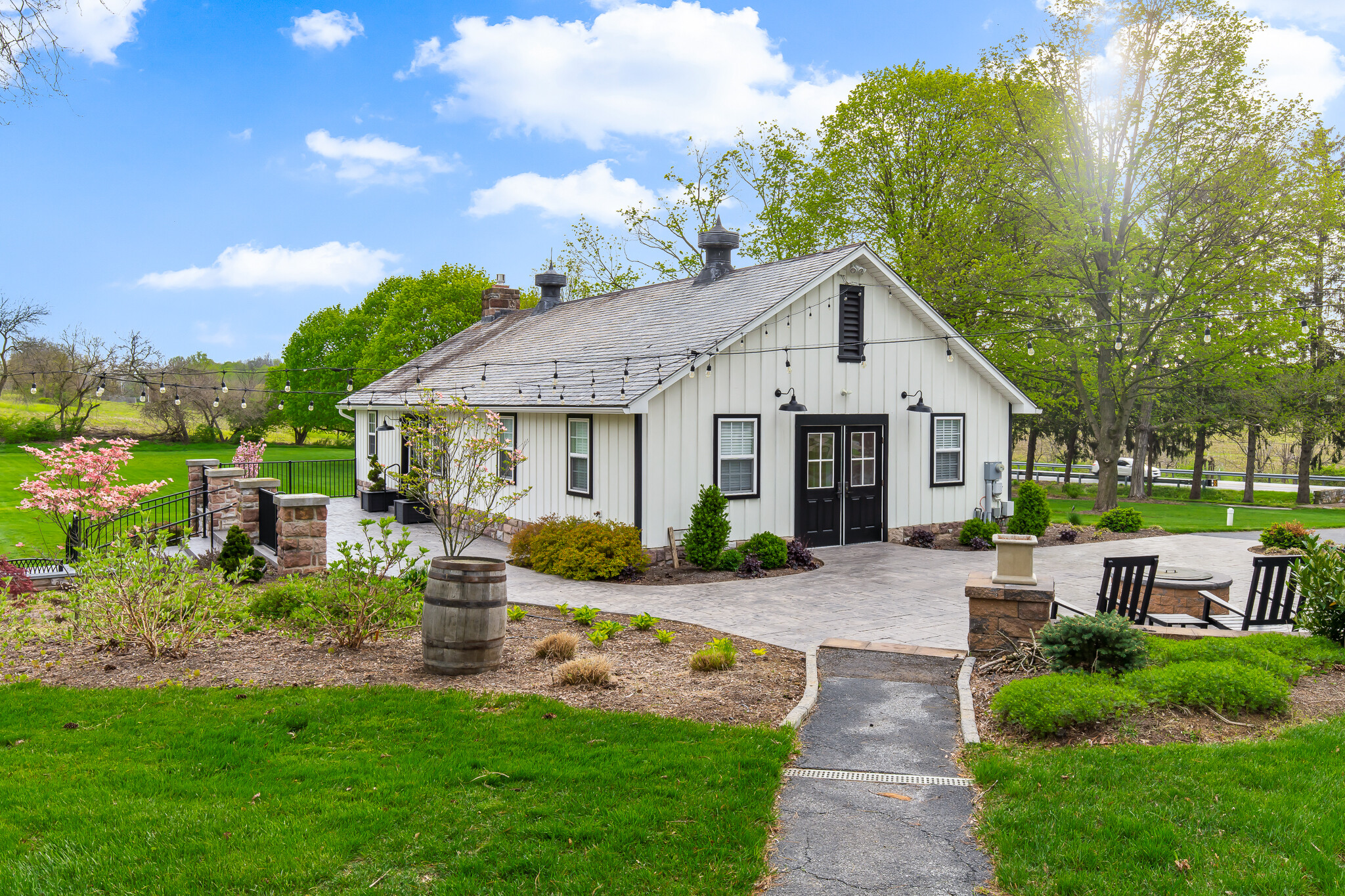 2395 Quentin Rd, Lebanon, PA for sale Building Photo- Image 1 of 46