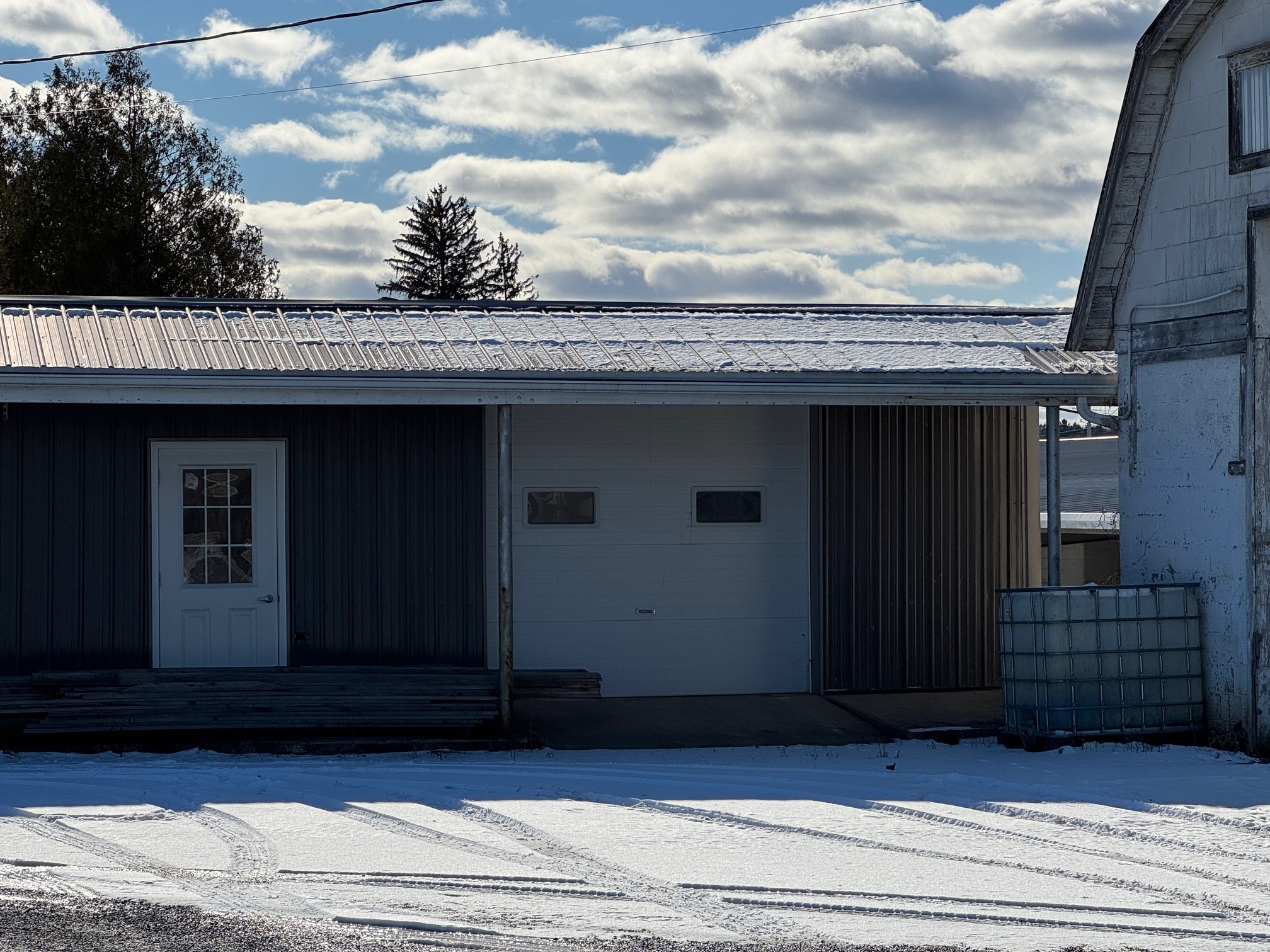 87 Quaker Church Rd, Pennsdale, PA for lease Building Photo- Image 1 of 2