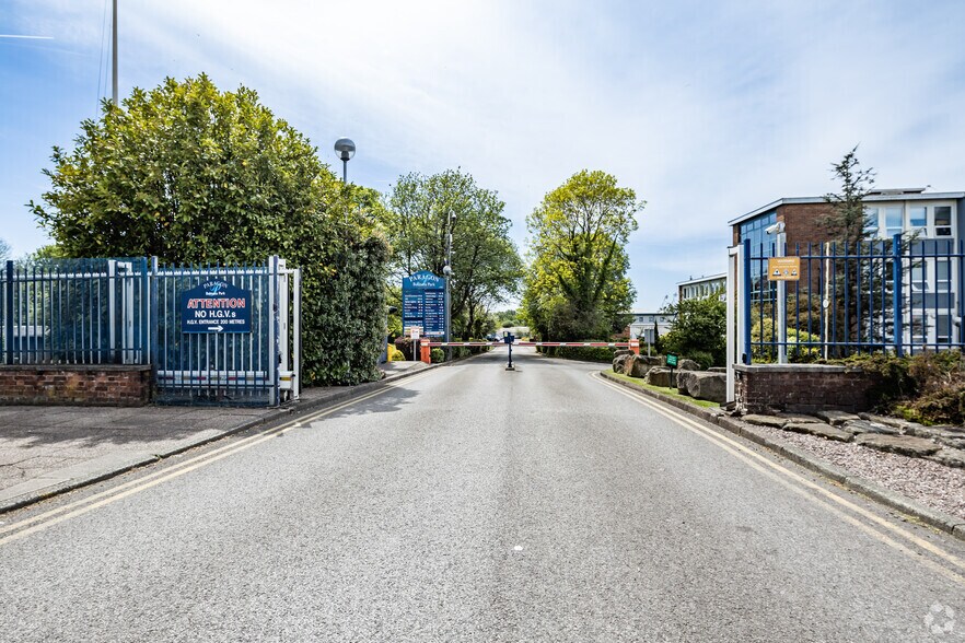 Chorley New Rd, Bolton à louer - Photo du bâtiment - Image 1 de 3