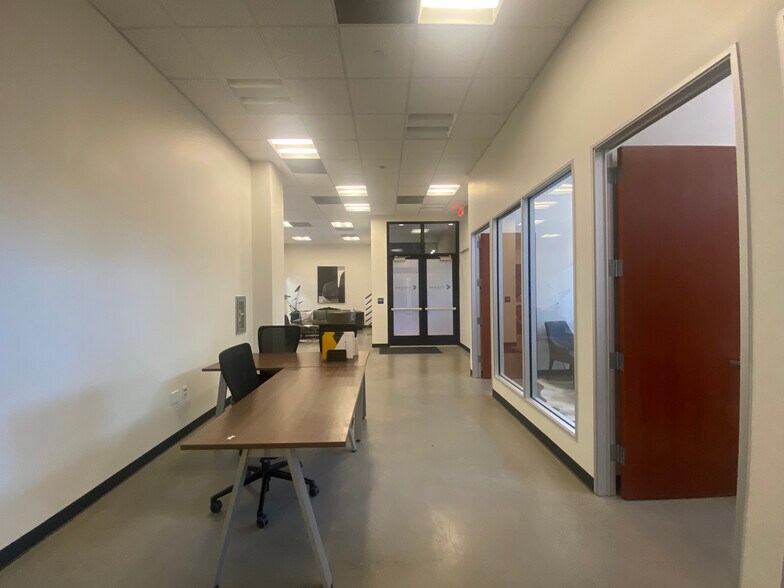 960 School St, Napa, CA à louer - Photo du bâtiment - Image 2 de 9