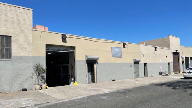 More details for 4548 37th St, Long Island City, NY - Industrial for Lease