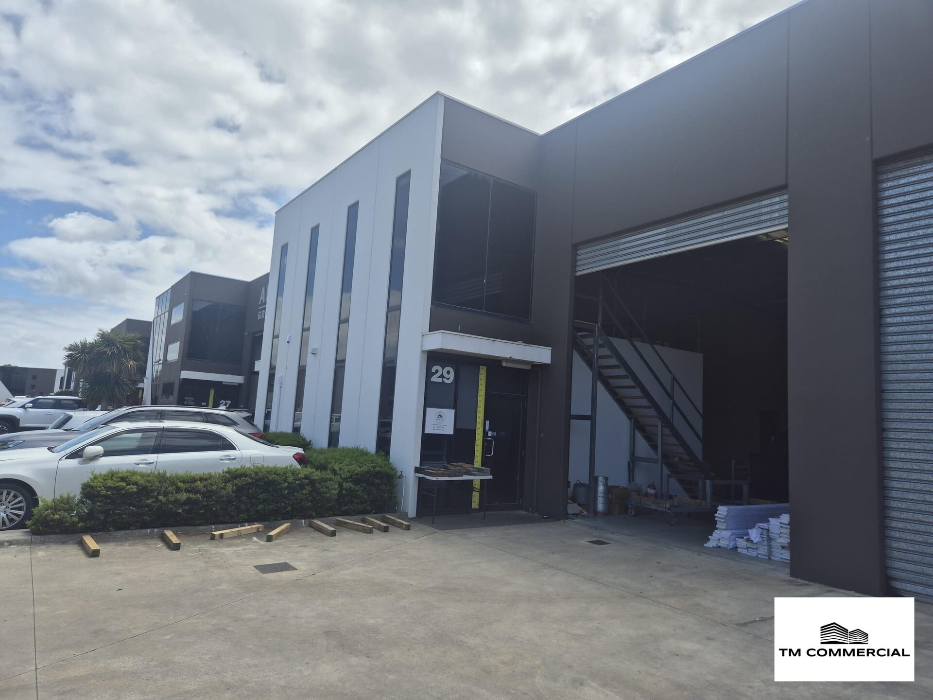 1-11 Bryants Rd, Dandenong à louer Photo principale- Image 1 de 3